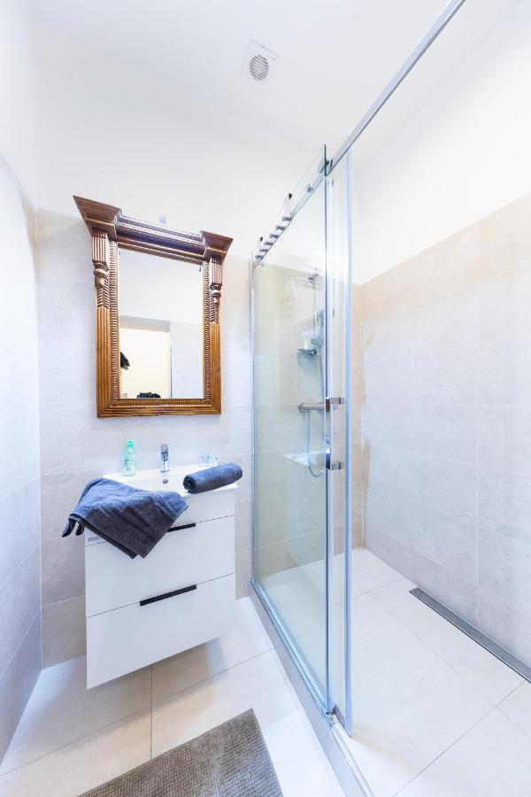 Boheme Apartments Charle'S Square Πράγα Εξωτερικό φωτογραφία